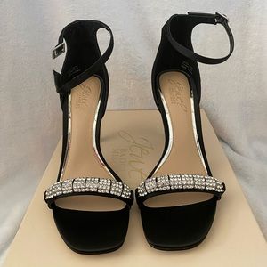 Jewel Badgley Mischka Ranya Heel